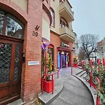 Main Street Apartments